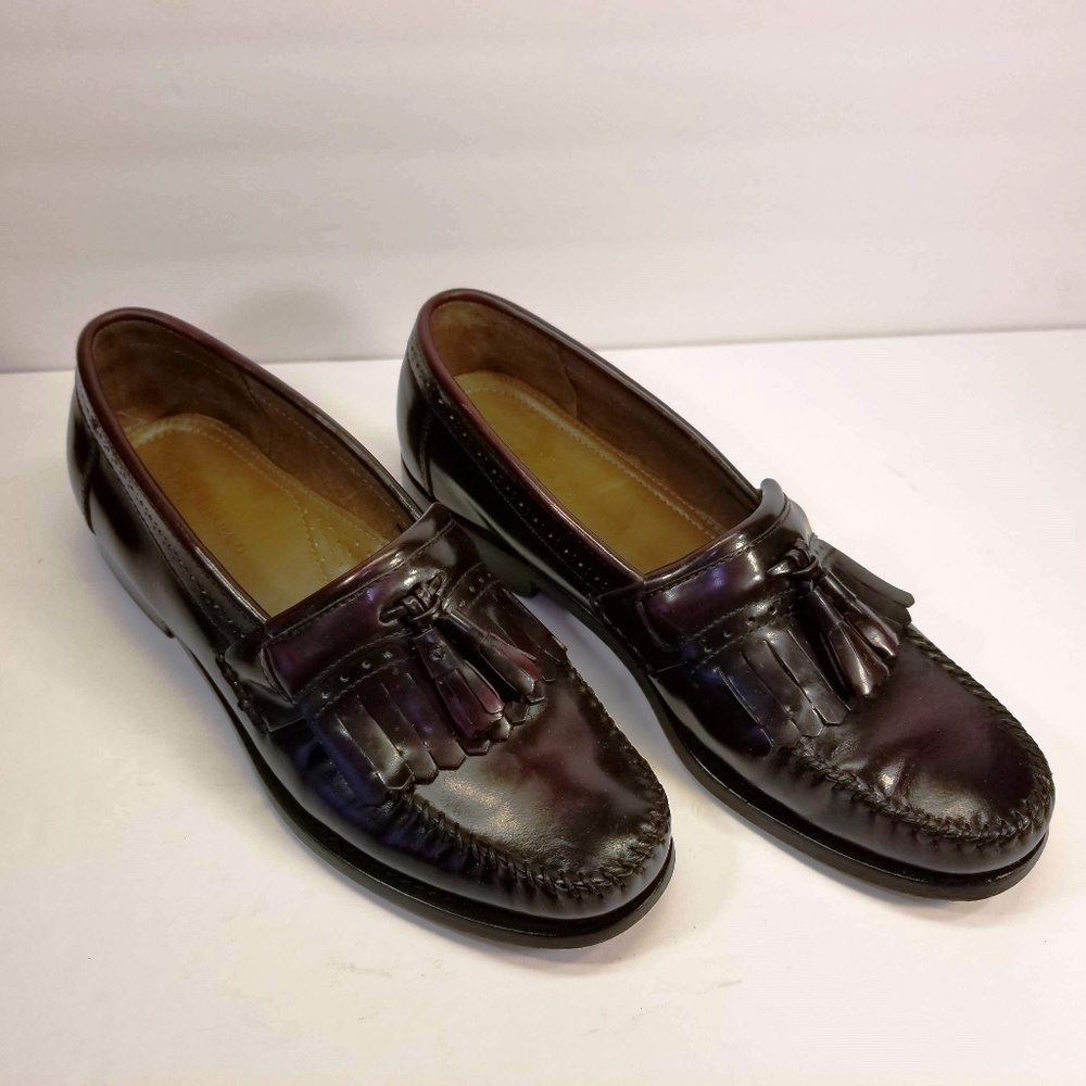 EUC. Bass Jeremy Tassel Loafers Burgundy. 10M